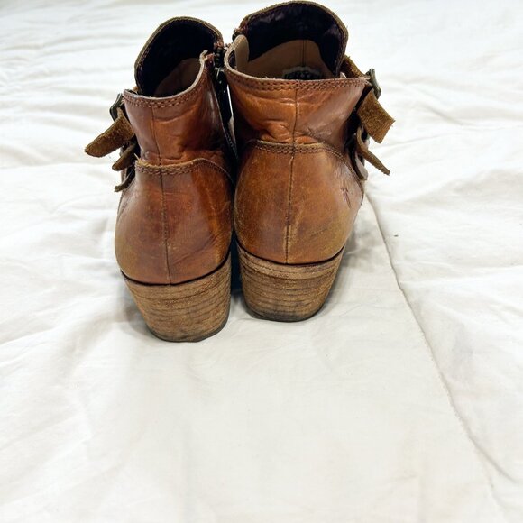 Frye Ray Belted Bootie Brown Leather Ankle Boots Women’s 8.5M Triple Buckle EUC - Picture 8 of 11